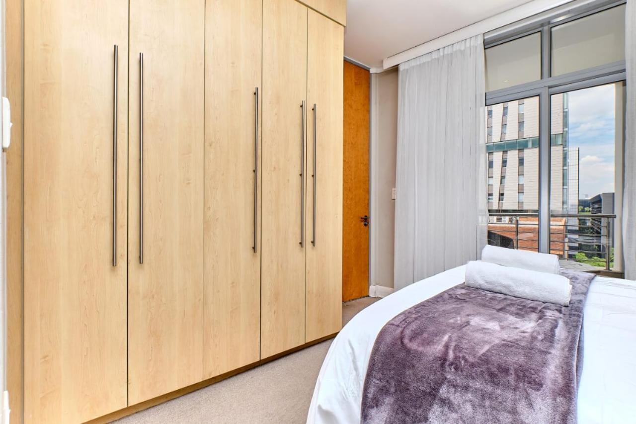 Sandton Serviced Apartments@Hydro Johannesburg Zimmer foto